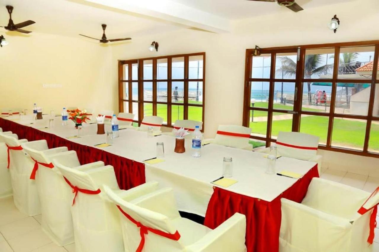 Seaface Beach Resort Ковалам Экстерьер фото